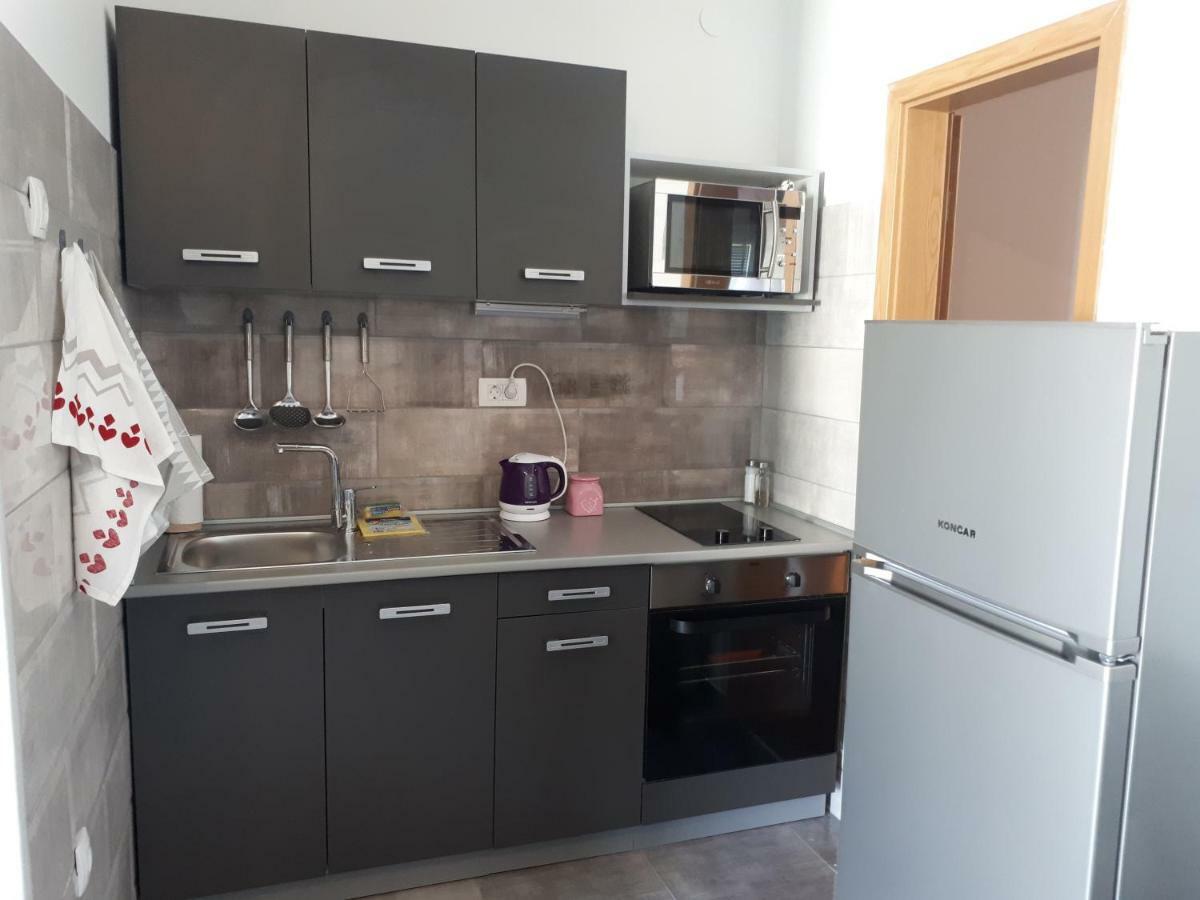Apartmani Korina Starigrad Paklenica Exterior foto