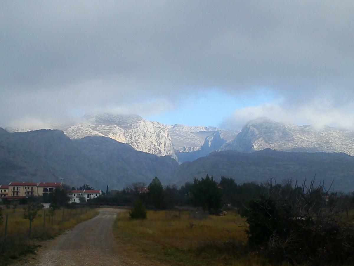 Apartmani Korina Starigrad Paklenica Exterior foto
